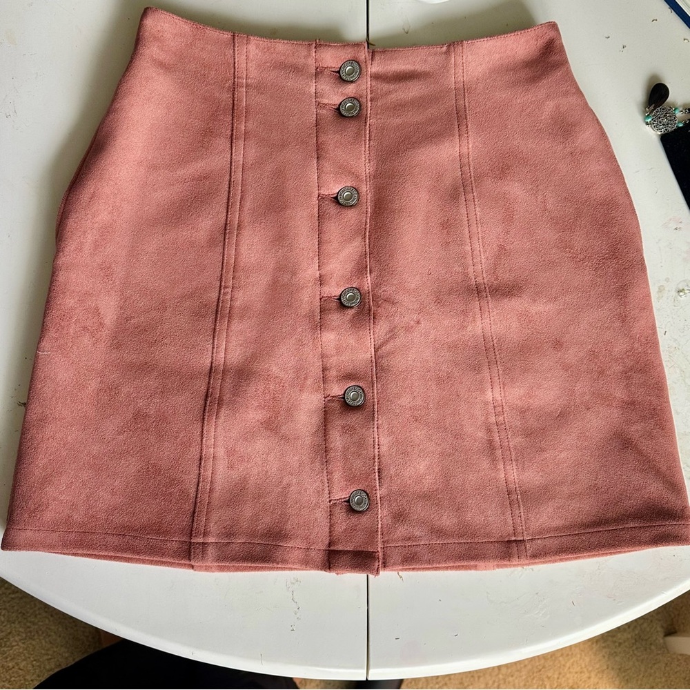Moussy Front Button Dusty Rose Pink Vegan Suede Mini Skirt w Pockets Sz 1, XS - Picture 1 of 8
